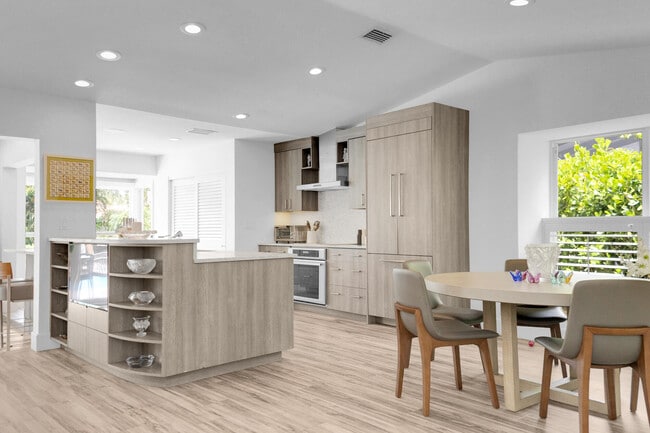 Building Photo - 2291 Las Casitas Dr