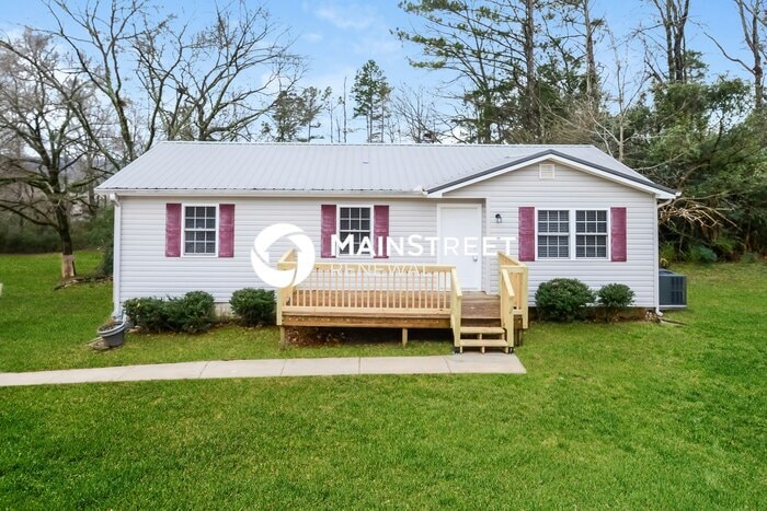 Foto principal - 3 Bedroom Pet-Friendly Home in MOODY, AL w...