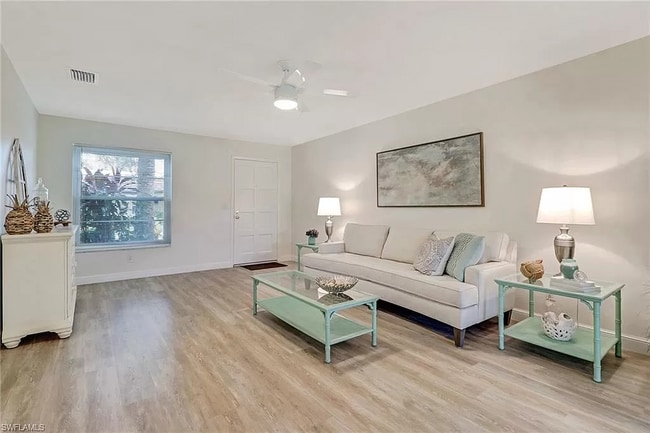 Building Photo - 1041 Forest Lakes Dr