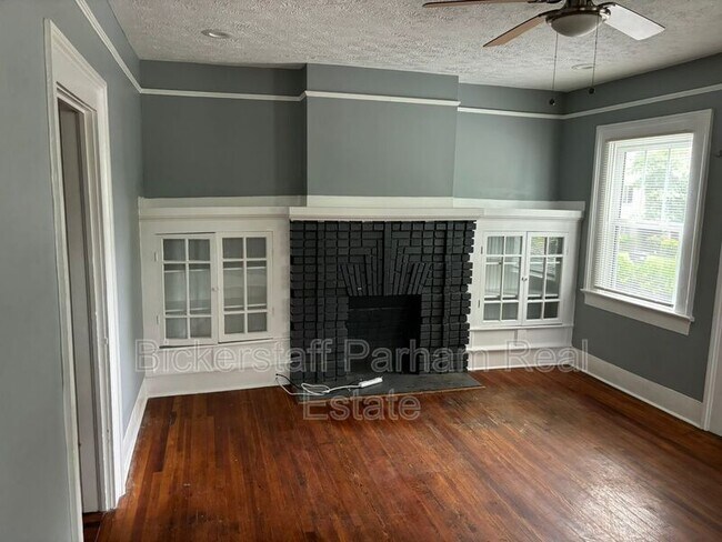 Building Photo - 1405 Virginia St