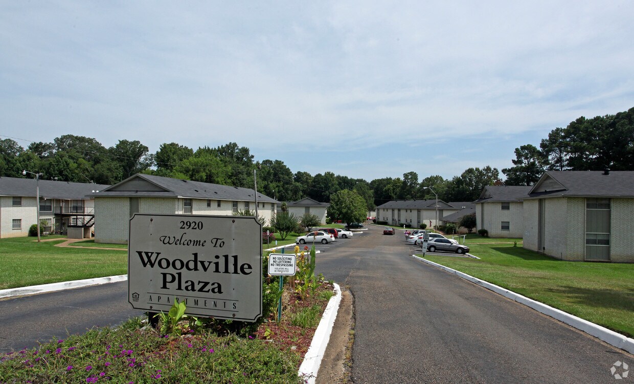 Foto del edificio - Woodville Plaza Apartments
