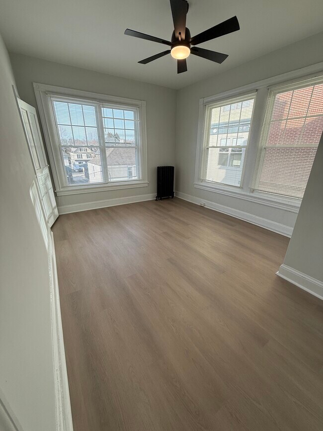 Building Photo - 108 Forrest Ave