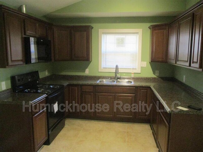 Foto del edificio - 1725 Longleaf Dr