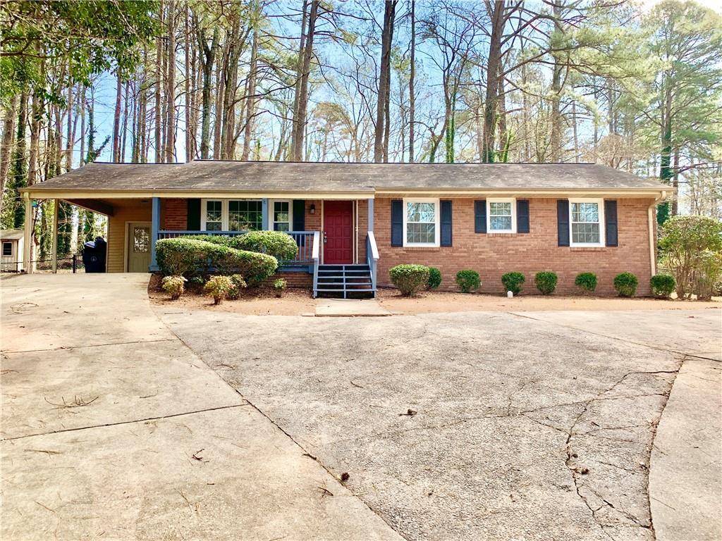 Primary Photo - 211 Forest Valley Rd