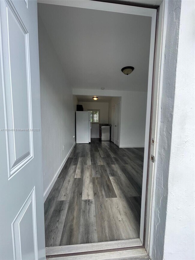 Foto del edificio - 430 SW 6th Ave