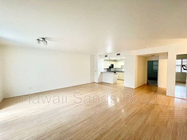 Building Photo - 7012 Hawaii Kai Dr