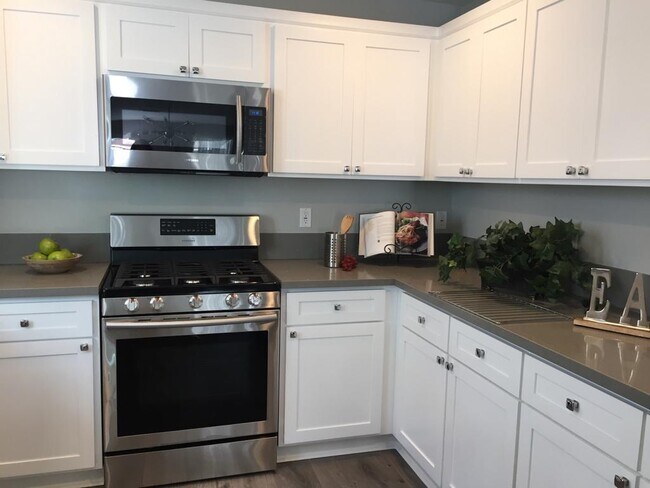 Foto del edificio - 3214 W 113th St