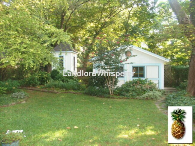 Building Photo - 1107 Hazel St
