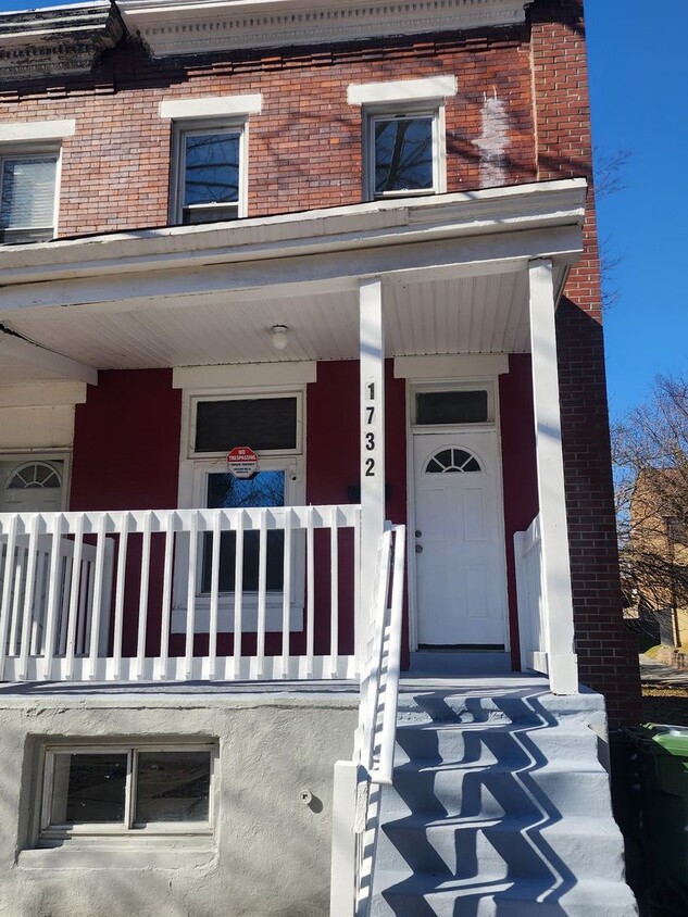 Spacious 3 Bedroom Home In West Baltimore - Spacious 3 Bedroom Home  In West Baltimore