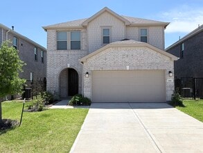 Building Photo - 4841 Sun Fls Dr