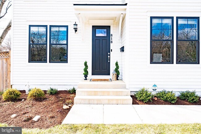 Foto del edificio - 818 W Taylor Run Pkwy