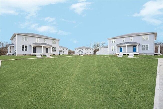 Building Photo - 50 Hopkins Ln