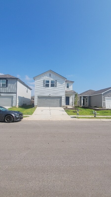 Building Photo - 16100 Larustinus St