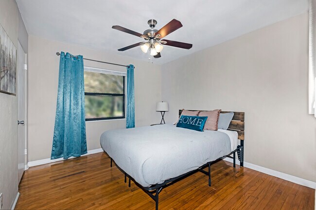 Building Photo - 5762 2nd Ave N