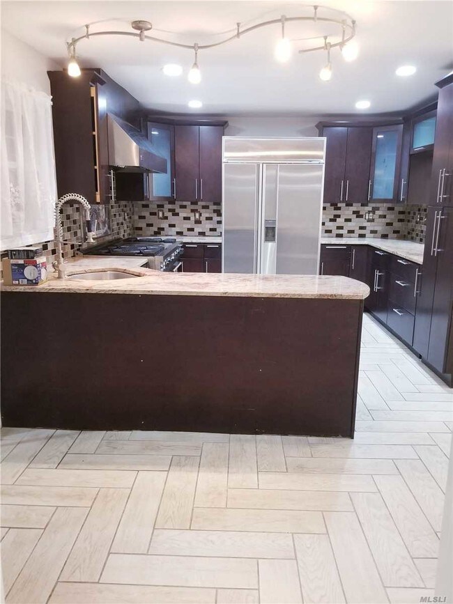 Foto del edificio - 50-56 Bayville Ave