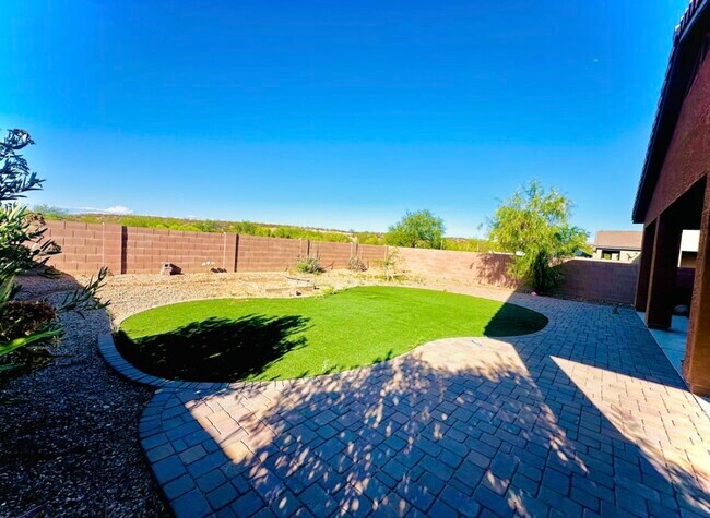 Building Photo - 1145 E Madera Grove Ln