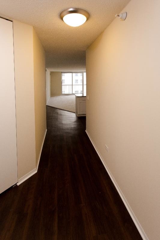 Foto del edificio - 535 N State St