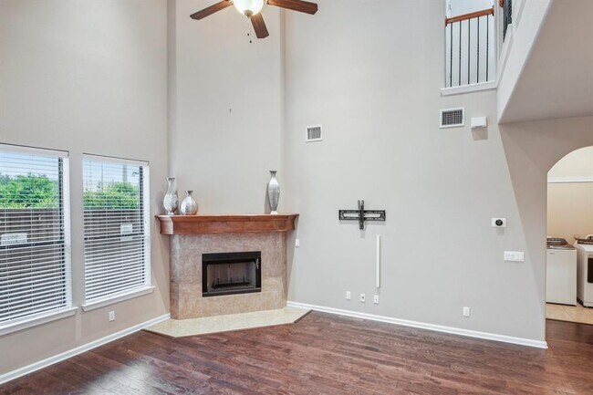 Foto del edificio - 13900 Ashton Woods Cir