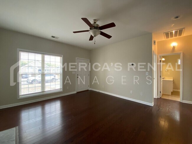 Foto del edificio - Home for Rent in Calera! Available Now!  C...