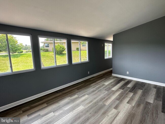 Foto del edificio - 3832 Hendon Rd