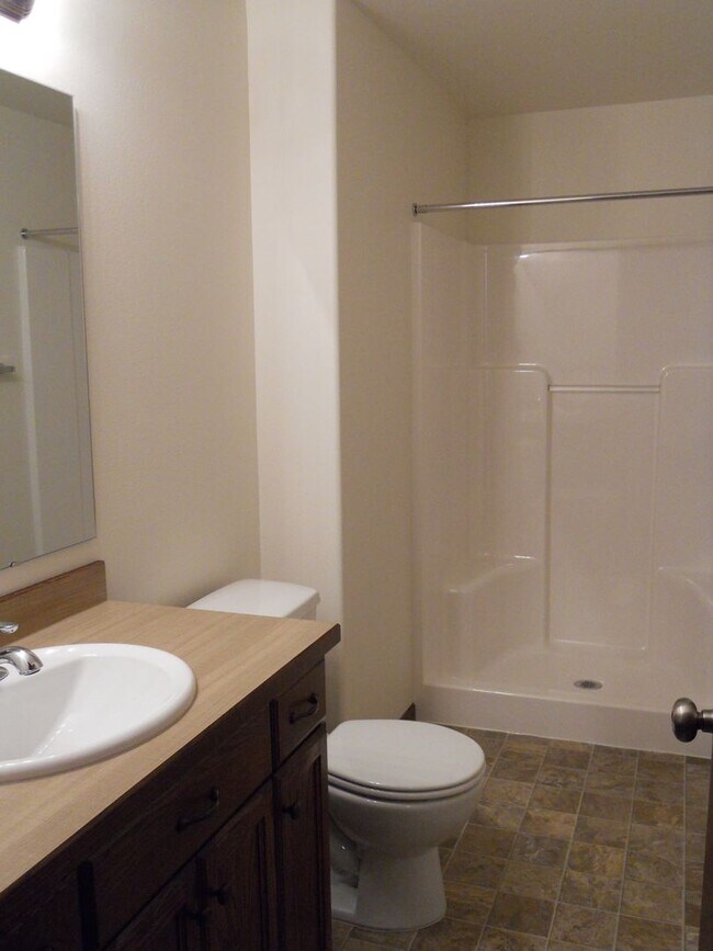 Foto del edificio - 3 Bed 3 Bath Twin Home