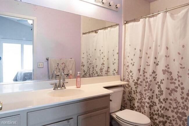 Building Photo - 3 br, 2 bath House - 242 Cinnamon Dr