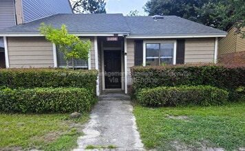 Building Photo - 11256 Windtree Dr E