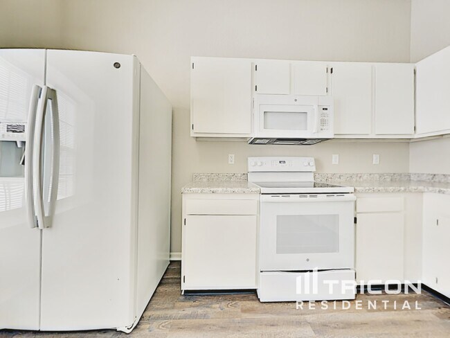 Foto del edificio - 4669 Driftwood Ln