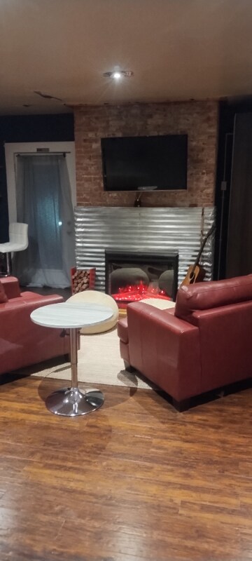 Foto del edificio - 3306 Powhatan Ave