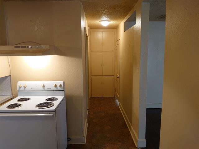 Building Photo - 781 Sammons St