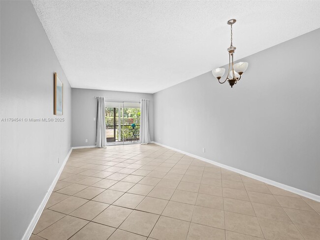 Foto del edificio - 6200 NW 44th St