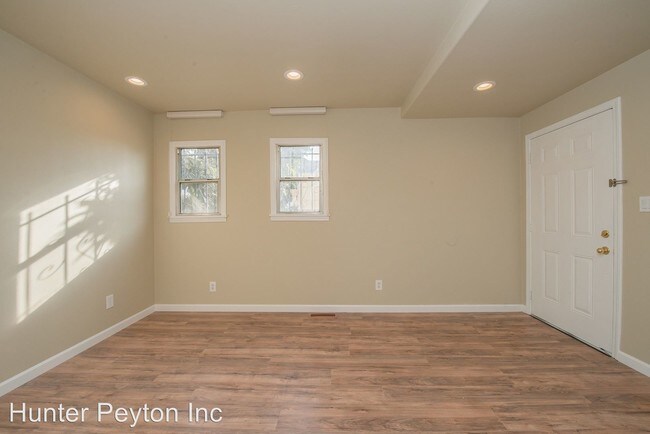 Foto del edificio - 3 br, 2 bath Apartment - 2010 E 19th Street