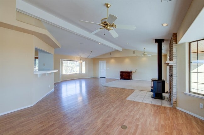 Foto del edificio - 19580 Watts Valley Rd