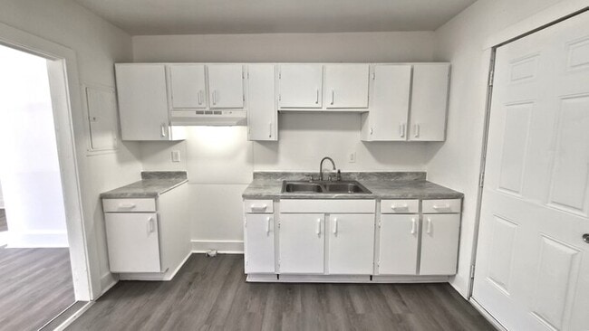 Foto del edificio - For Rent: Renovated Three Bedroom House in Sumter SC!