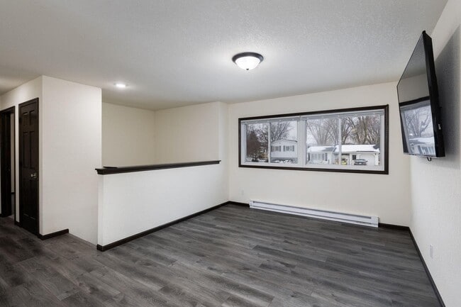 Building Photo - 419 Campfire Dr