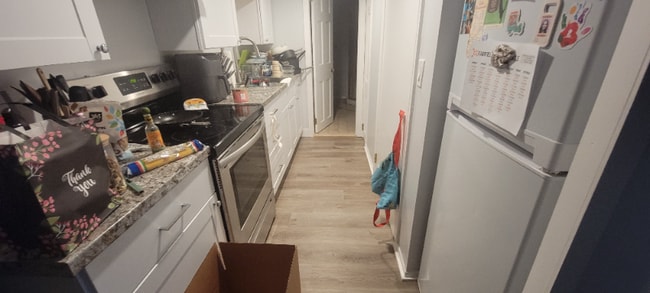 Building Photo - 179 Longview Ave