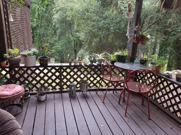 Foto del edificio - 1084 Fern Ave