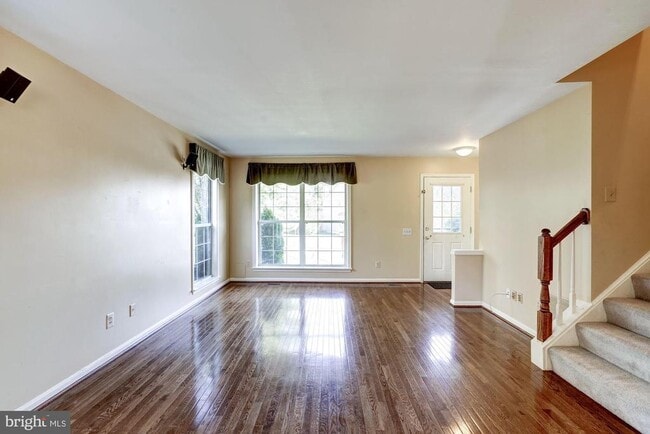 Building Photo - 43315 Parlor Square