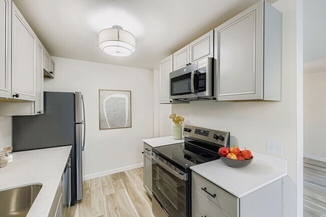 Foto del interior - Beautifully Renovated 1 & 2 Bedroom Apartments in Lynnwood!