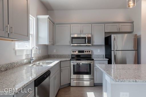Building Photo - 4750 Travertine