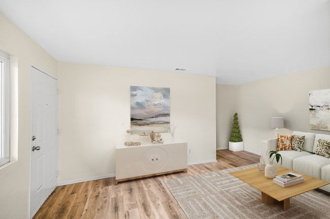 Foto del edificio - 1005 E Ave R