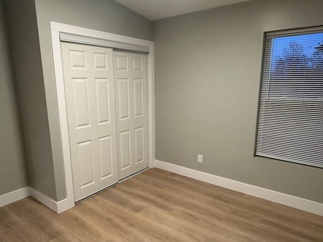 Building Photo - 37-39 Bartley