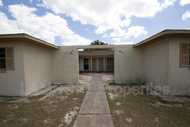 Foto del edificio - 4521 Leucadendra Dr