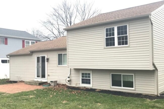 Building Photo - 105 Pulte Rd