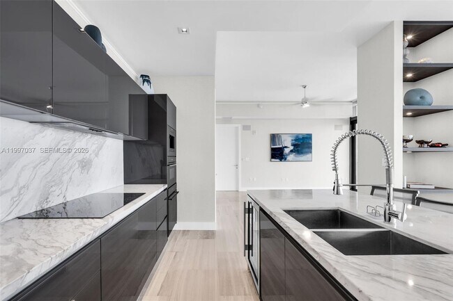 Foto del edificio - 1451 Brickell Ave