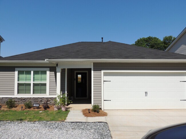 Building Photo - 1014 S Welcome Rd