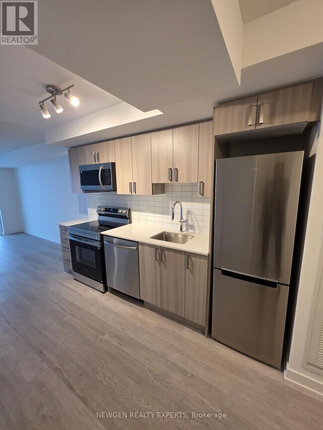 Photo du bâtiment - 1010 Sandy Beach Rd