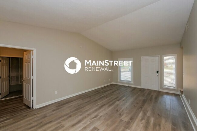 Building Photo - 3 Bedroom Pet-Friendly Home in RIVERDALE, GA with Main Street Renewal