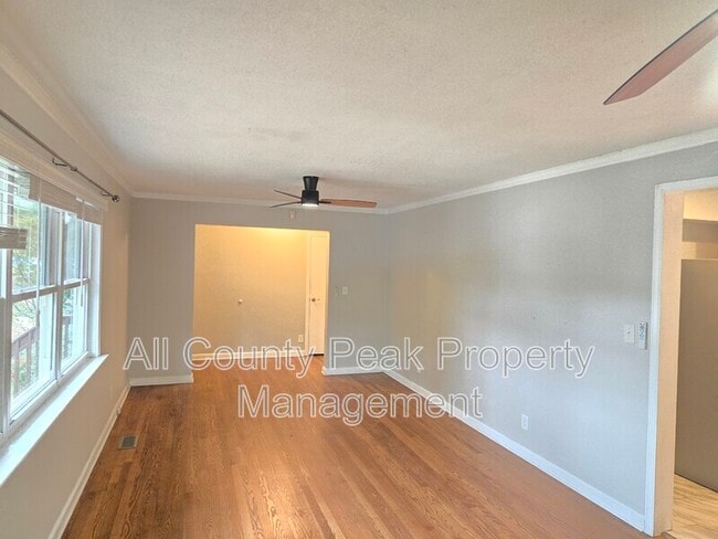 Foto del edificio - 3934 Kensington Dr