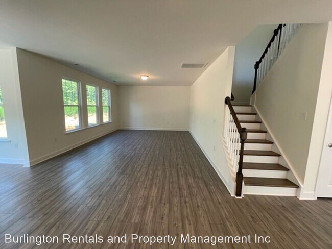 Building Photo - 4 br, 3 bath House - 746 Heartpine Drive